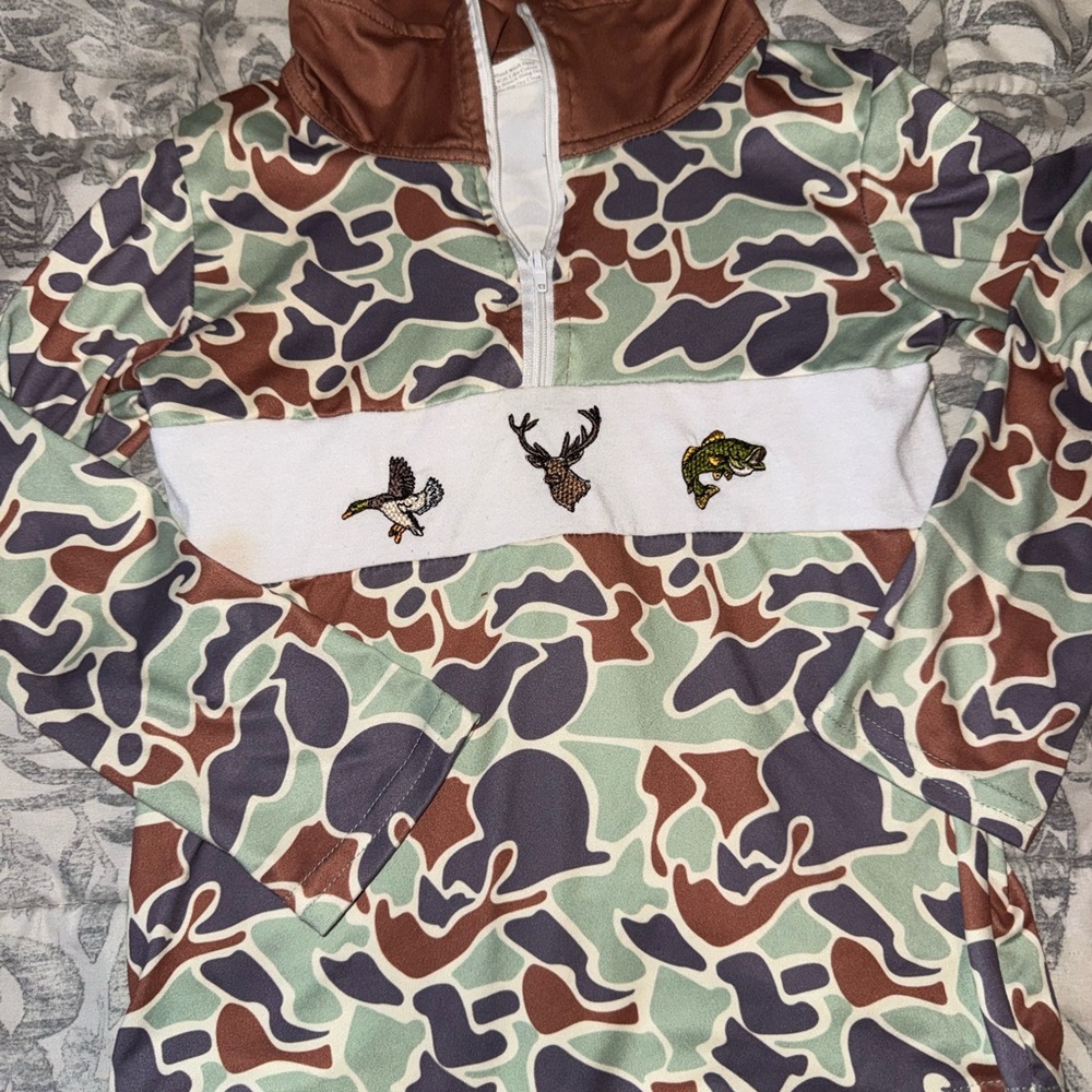 Camo Pattern Half-Zip Pullover with Animal Embroidery